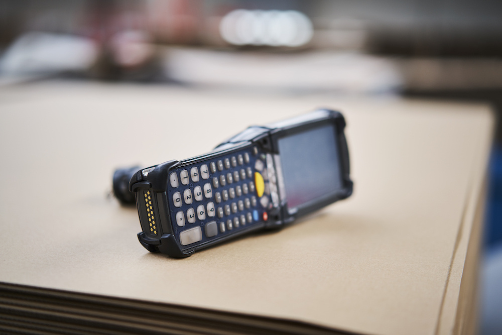 Seamless tracking and routing